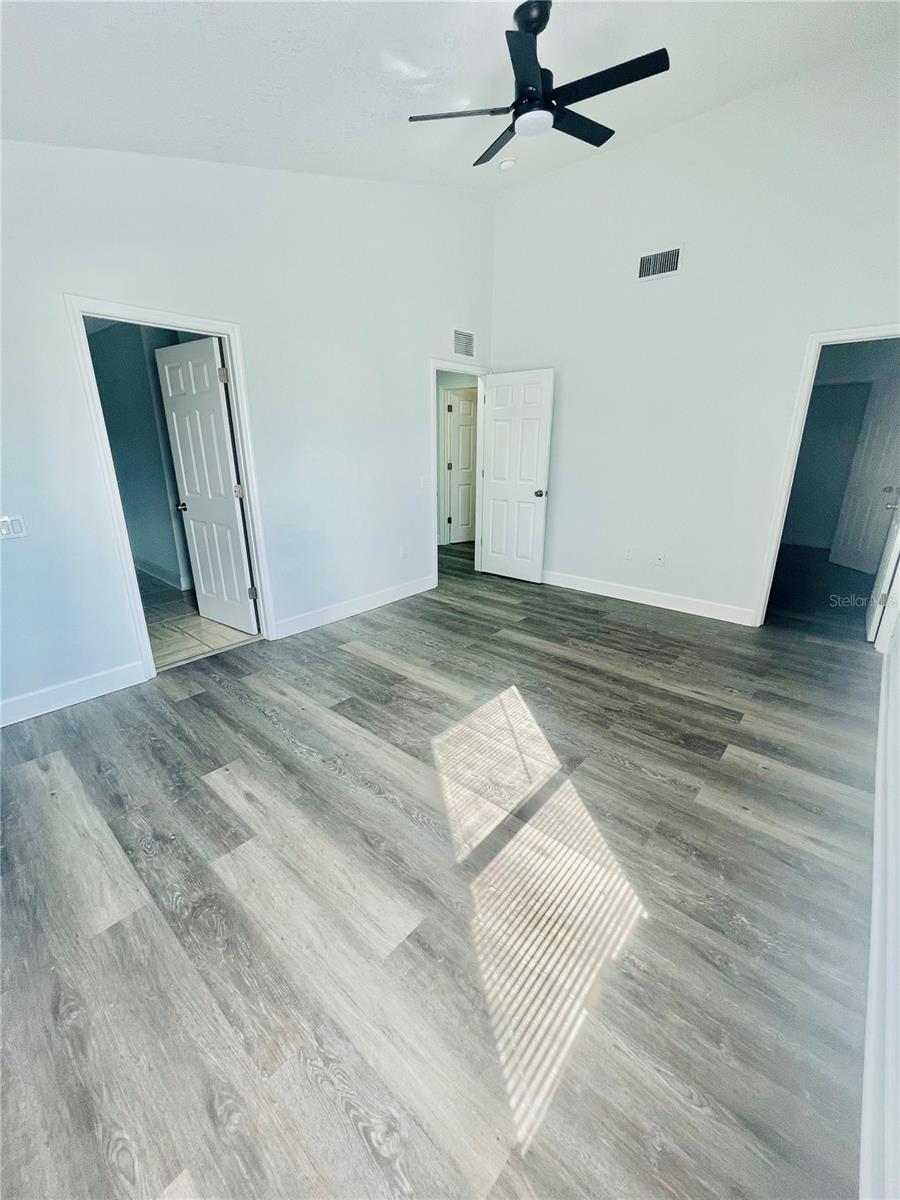 Image 13 of 41 For 2531 Hamlet Lane