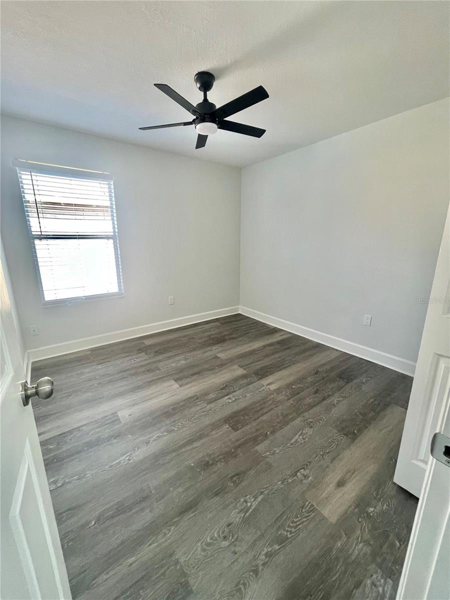 Image 19 of 41 For 2531 Hamlet Lane