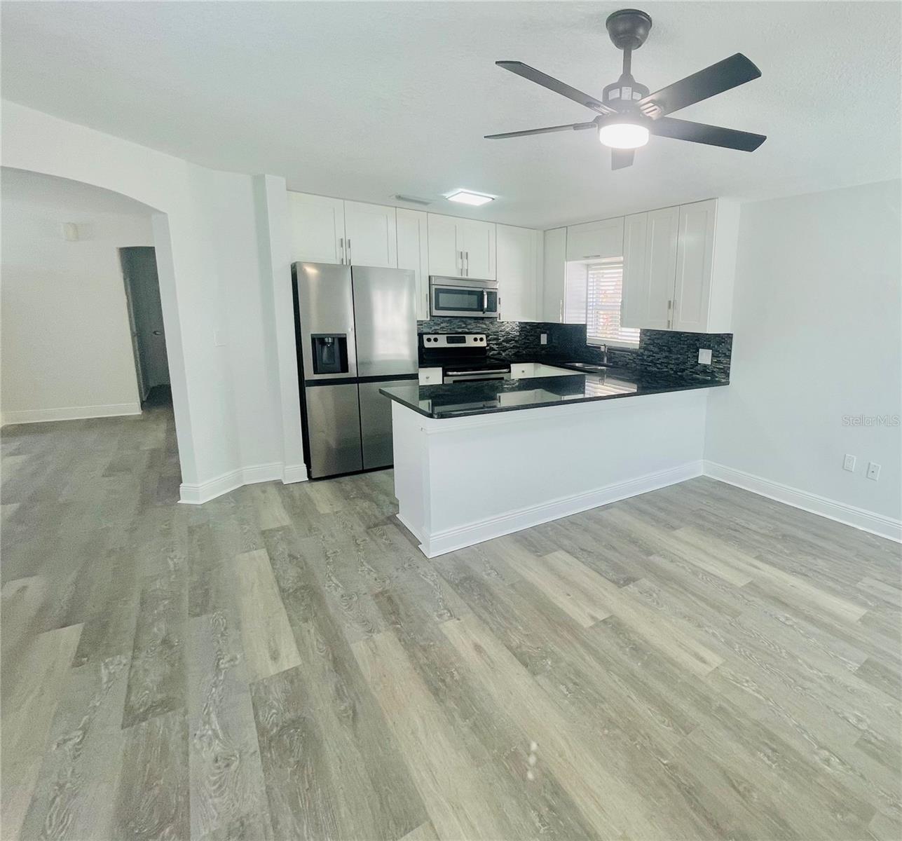 Image 2 of 41 For 2531 Hamlet Lane