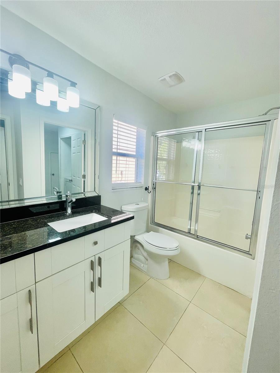 Image 22 of 41 For 2531 Hamlet Lane