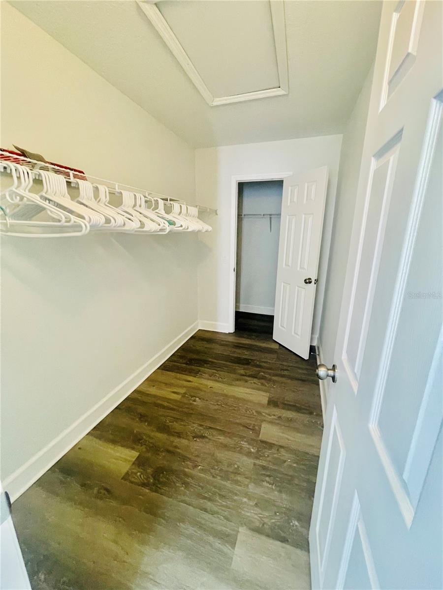 Image 33 of 41 For 2531 Hamlet Lane