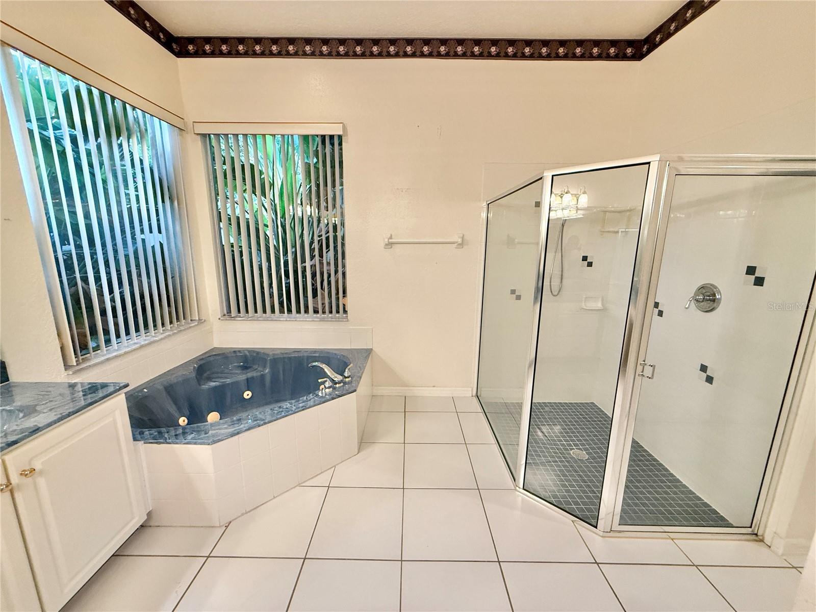 Image 17 of 53 For 5829 Guenevere Court