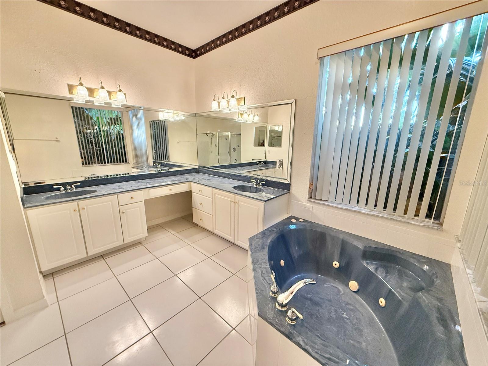 Image 18 of 53 For 5829 Guenevere Court