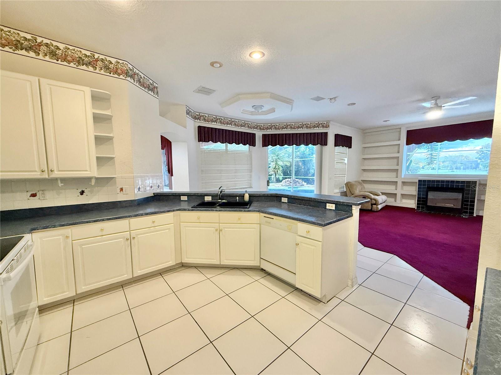 Image 25 of 53 For 5829 Guenevere Court