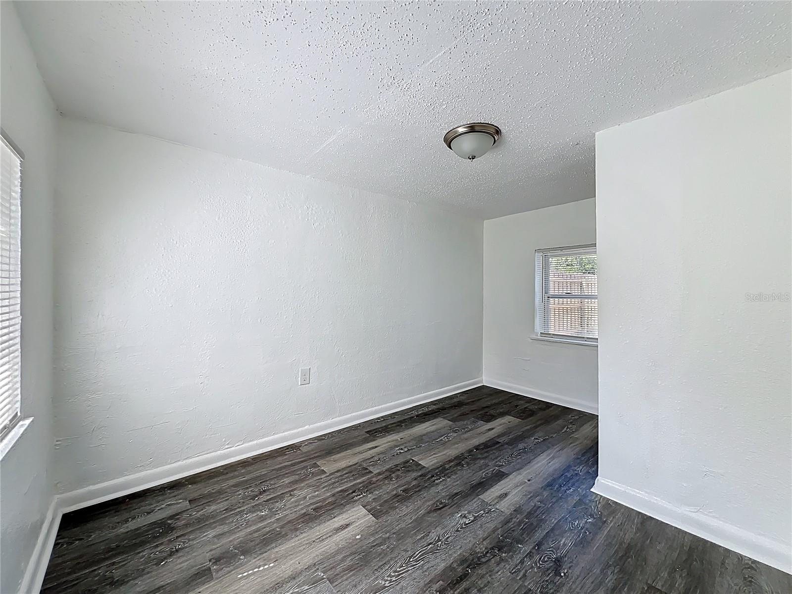 Image 18 of 28 For 1329 30th Street