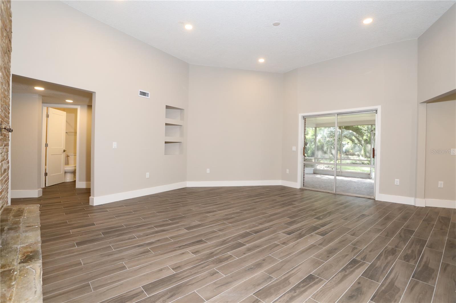 Image 11 of 35 For 3040 Knowles Boulevard