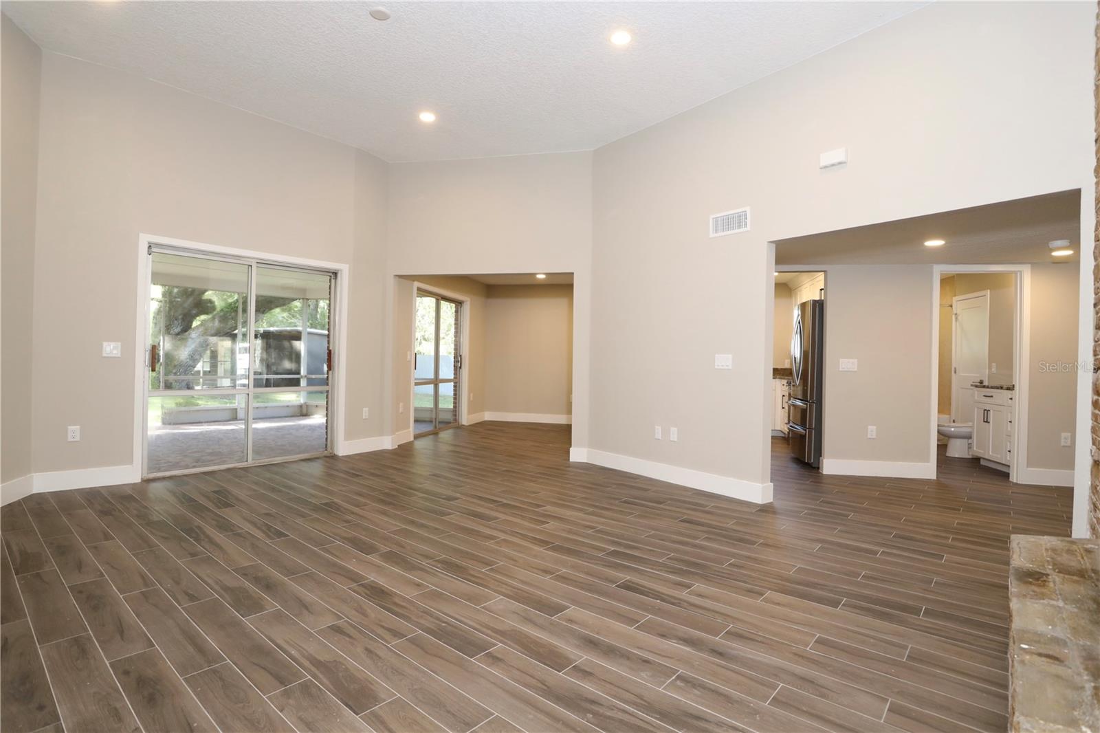 Image 12 of 35 For 3040 Knowles Boulevard