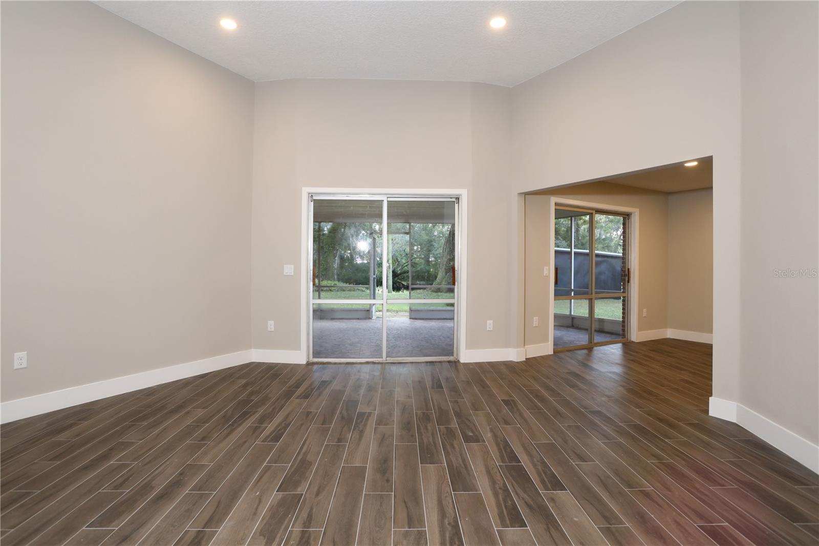 Image 20 of 35 For 3040 Knowles Boulevard