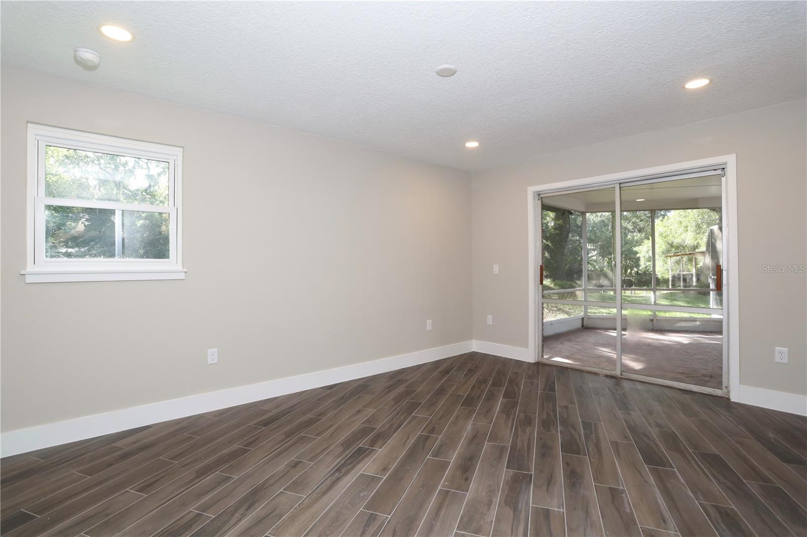 Image 21 of 35 For 3040 Knowles Boulevard