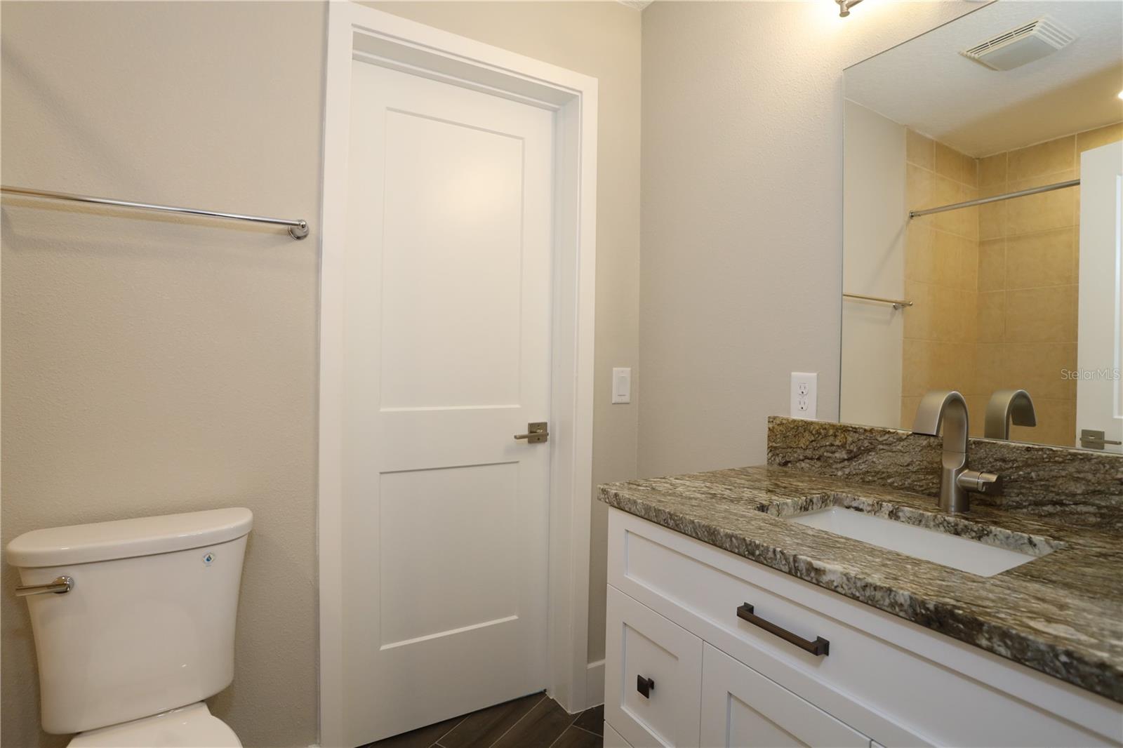 Image 24 of 35 For 3040 Knowles Boulevard