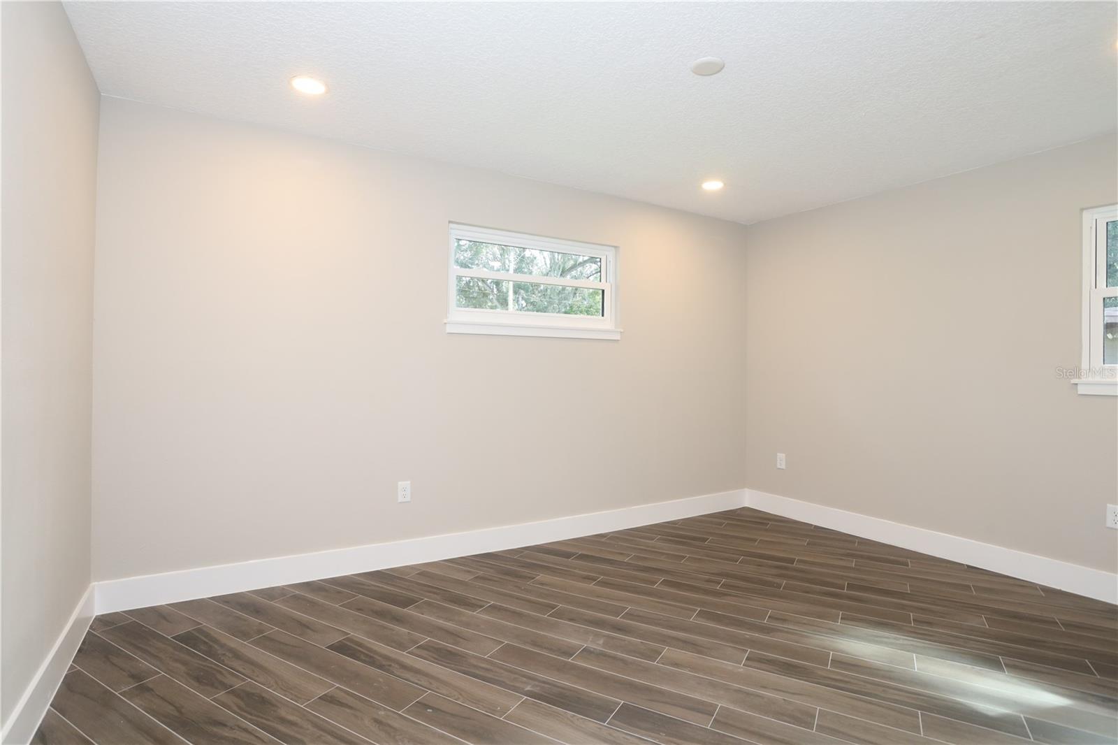 Image 25 of 35 For 3040 Knowles Boulevard