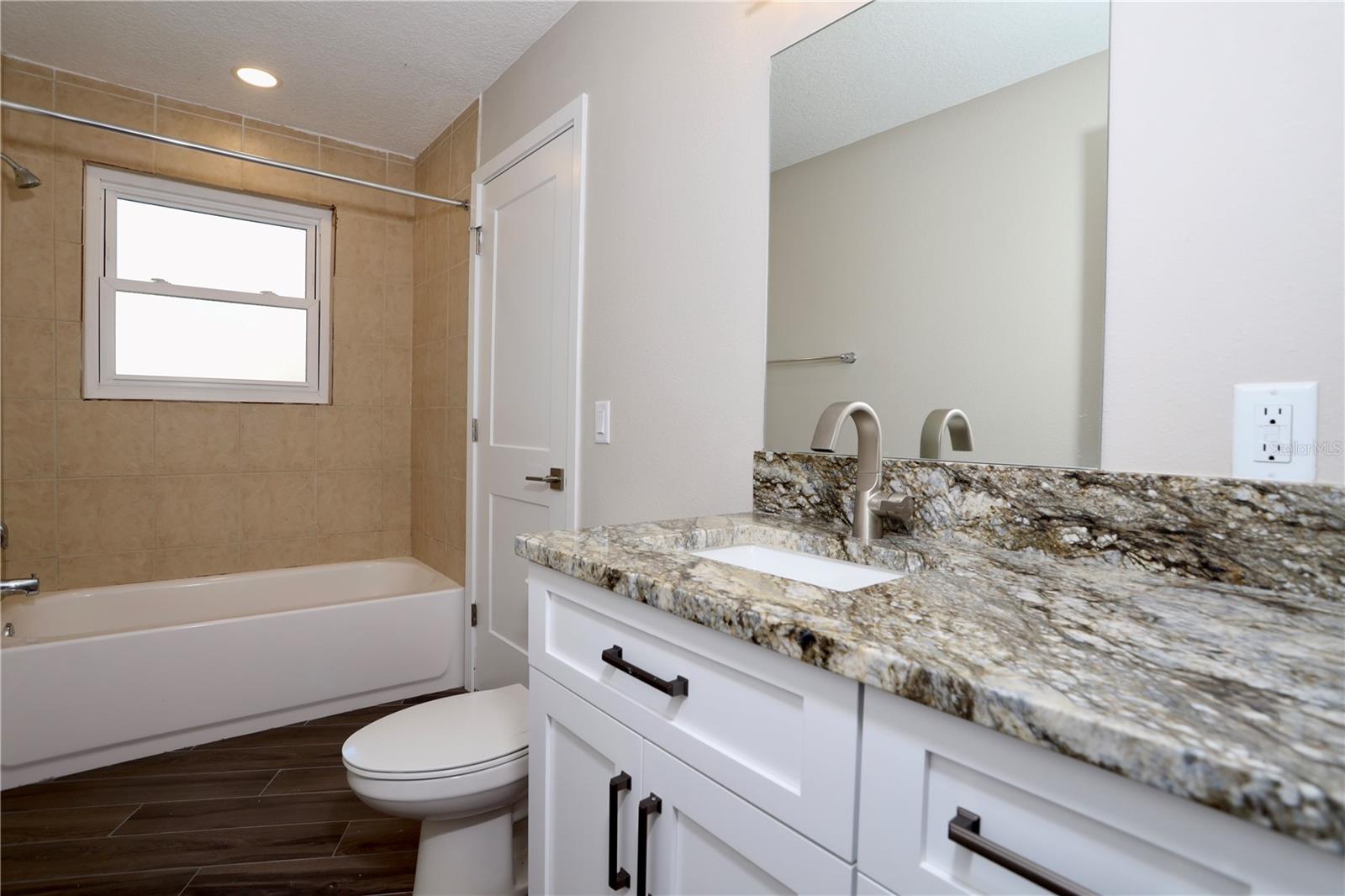 Image 27 of 35 For 3040 Knowles Boulevard