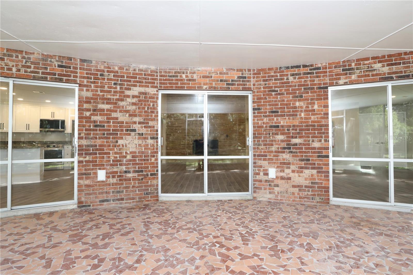 Image 32 of 35 For 3040 Knowles Boulevard