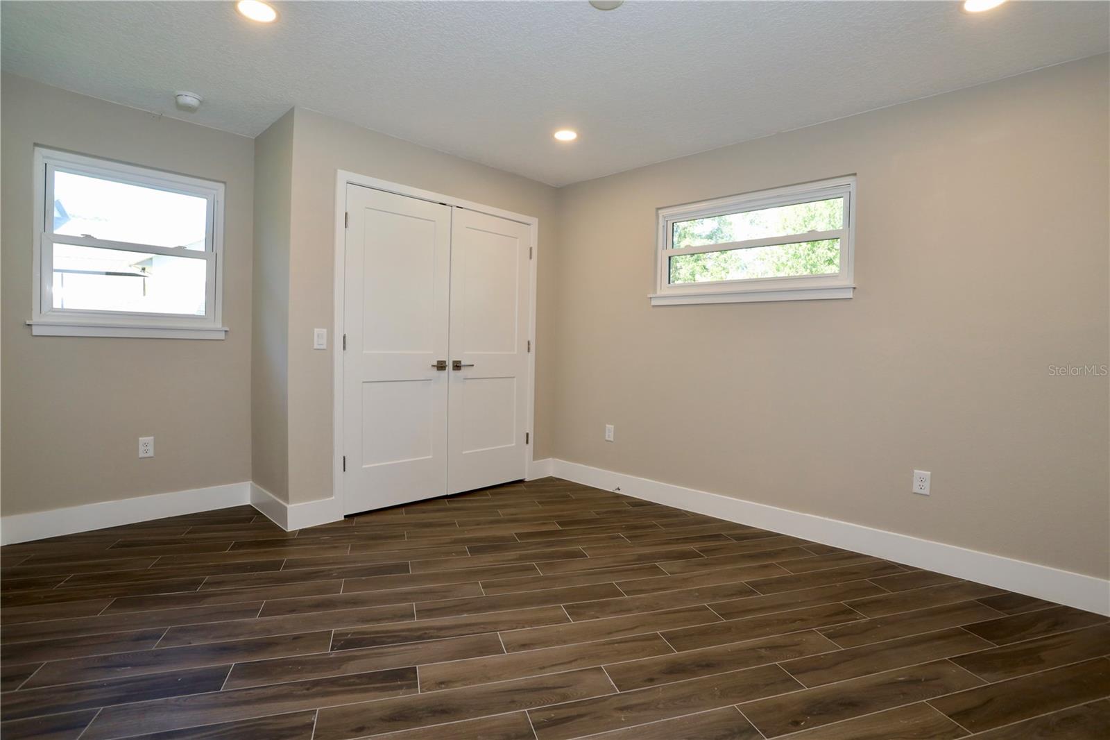 Image 8 of 35 For 3040 Knowles Boulevard