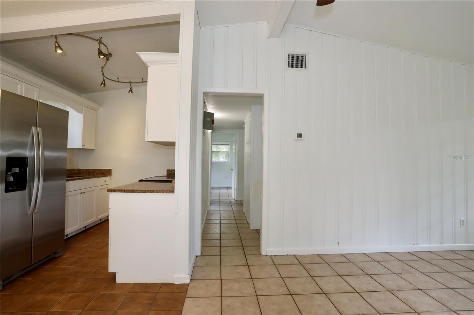 Image 13 of 18 For 1151 Davis Street