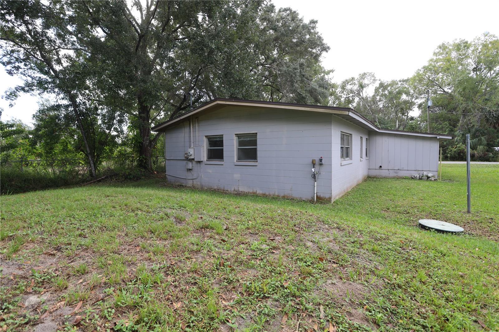 Image 17 of 18 For 1151 Davis Street