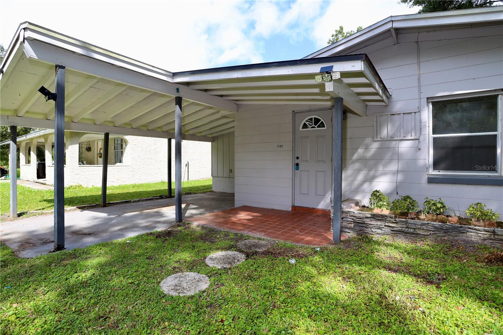 Image 4 of 18 For 1151 Davis Street