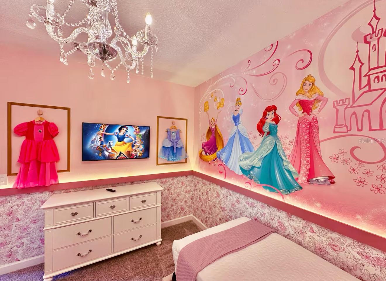 Image 12 of 34 For 2580 Reading Trail