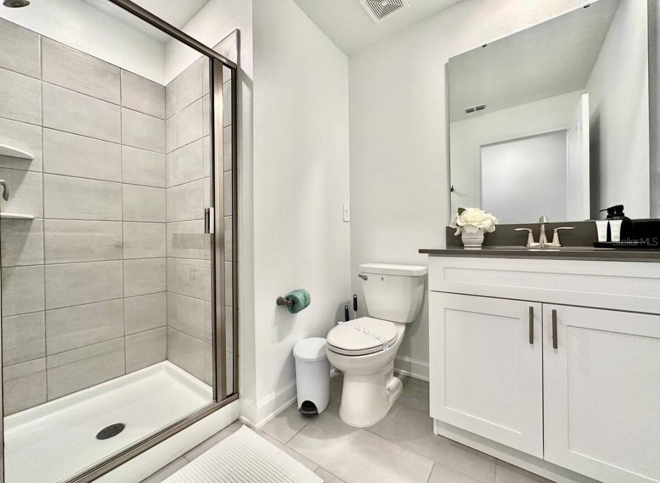 Image 17 of 34 For 2580 Reading Trail