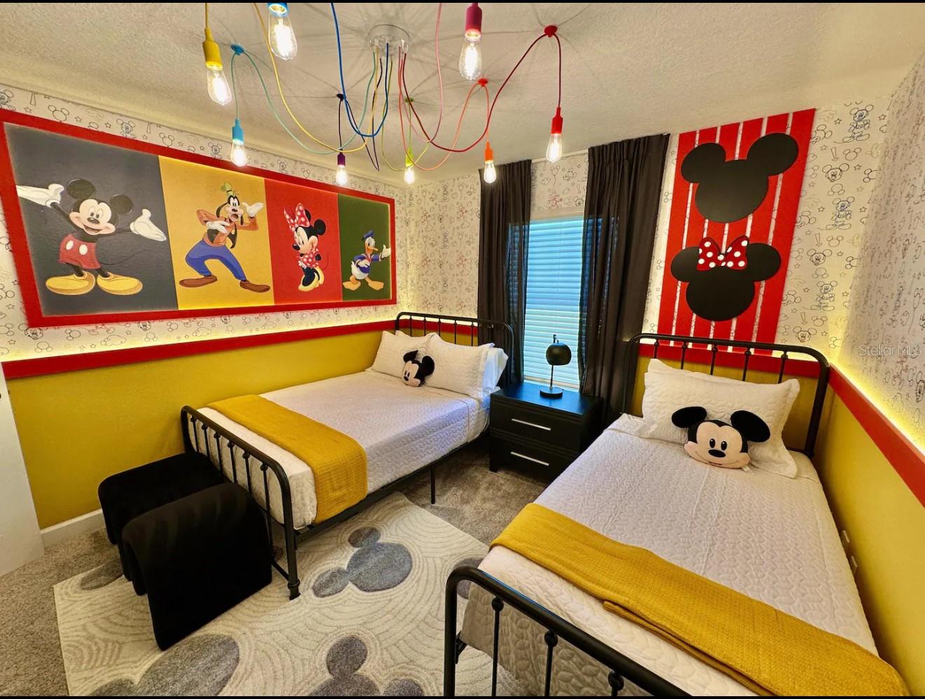 Image 4 of 34 For 2580 Reading Trail