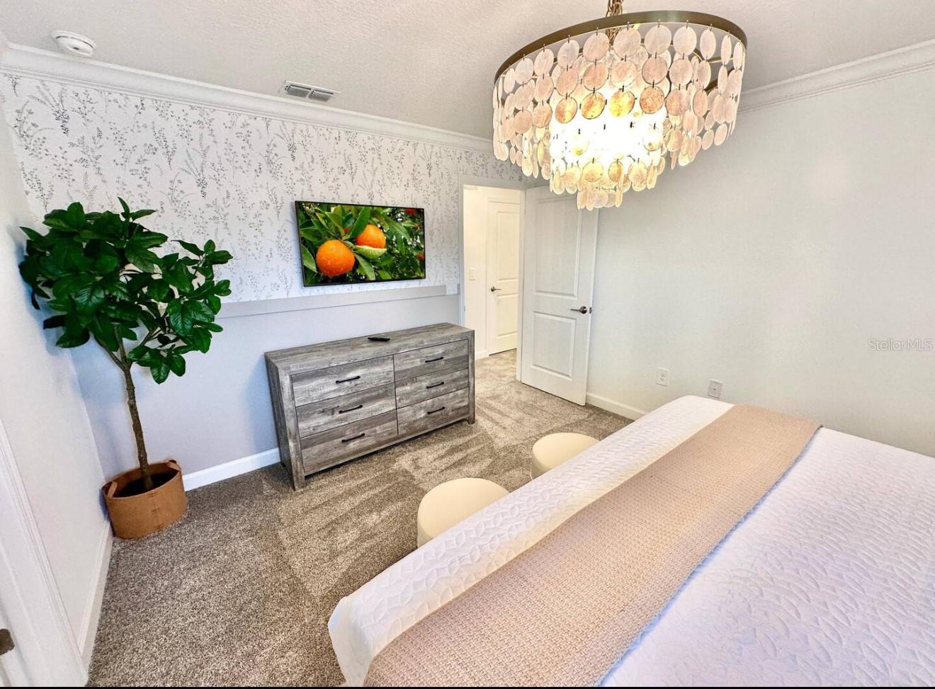 Image 6 of 34 For 2580 Reading Trail