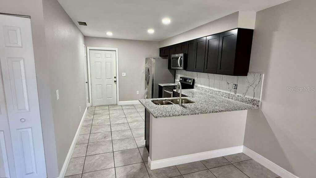 Image 3 of 7 For 249 Century Boulevard A