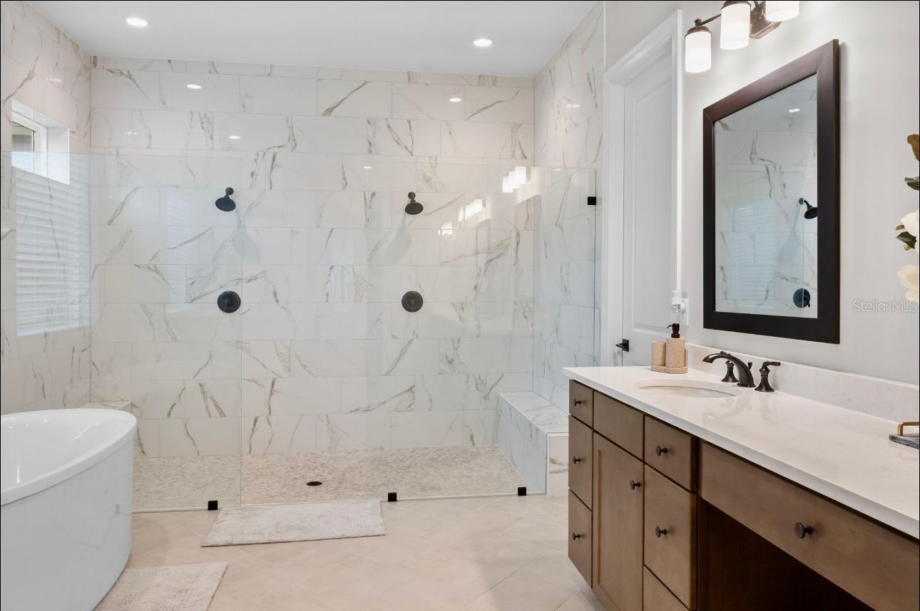 Image 14 of 45 For 462 Hillendale Circle