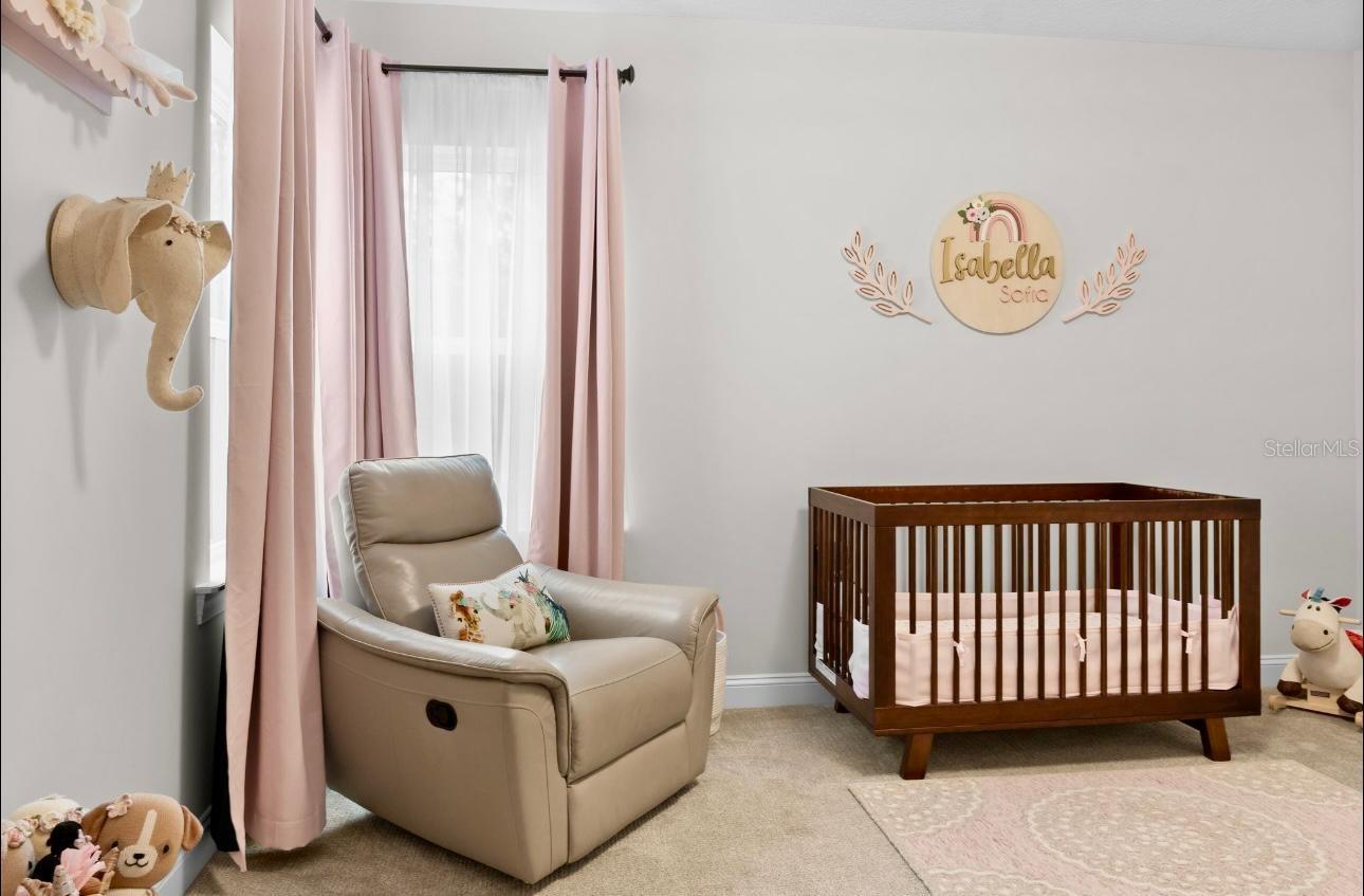 Image 25 of 45 For 462 Hillendale Circle