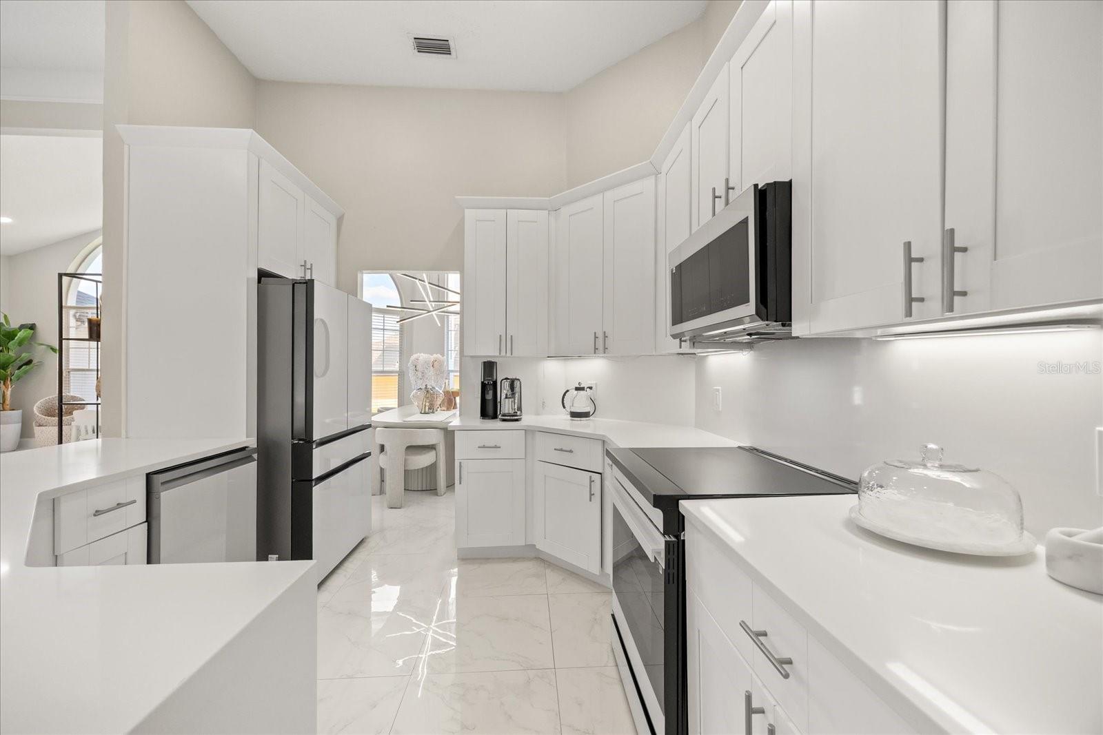 Image 13 of 40 For 8663 Nicolewood Court