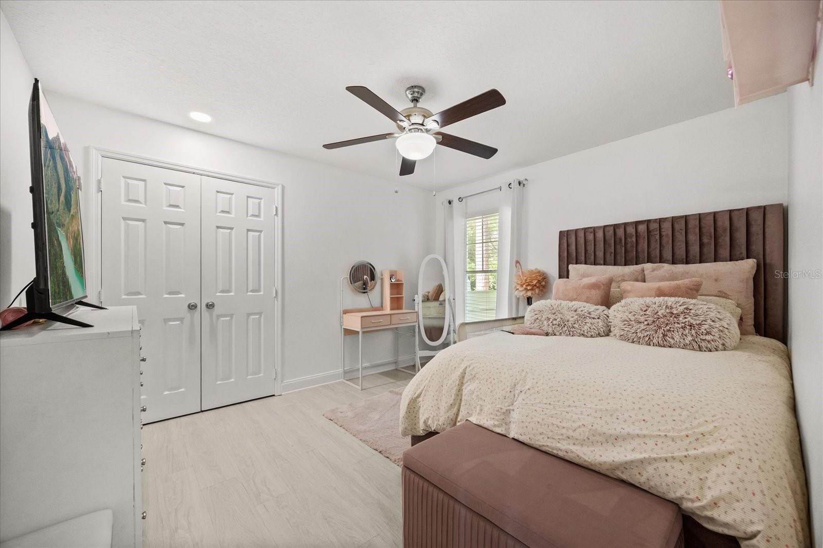 Image 24 of 40 For 8663 Nicolewood Court