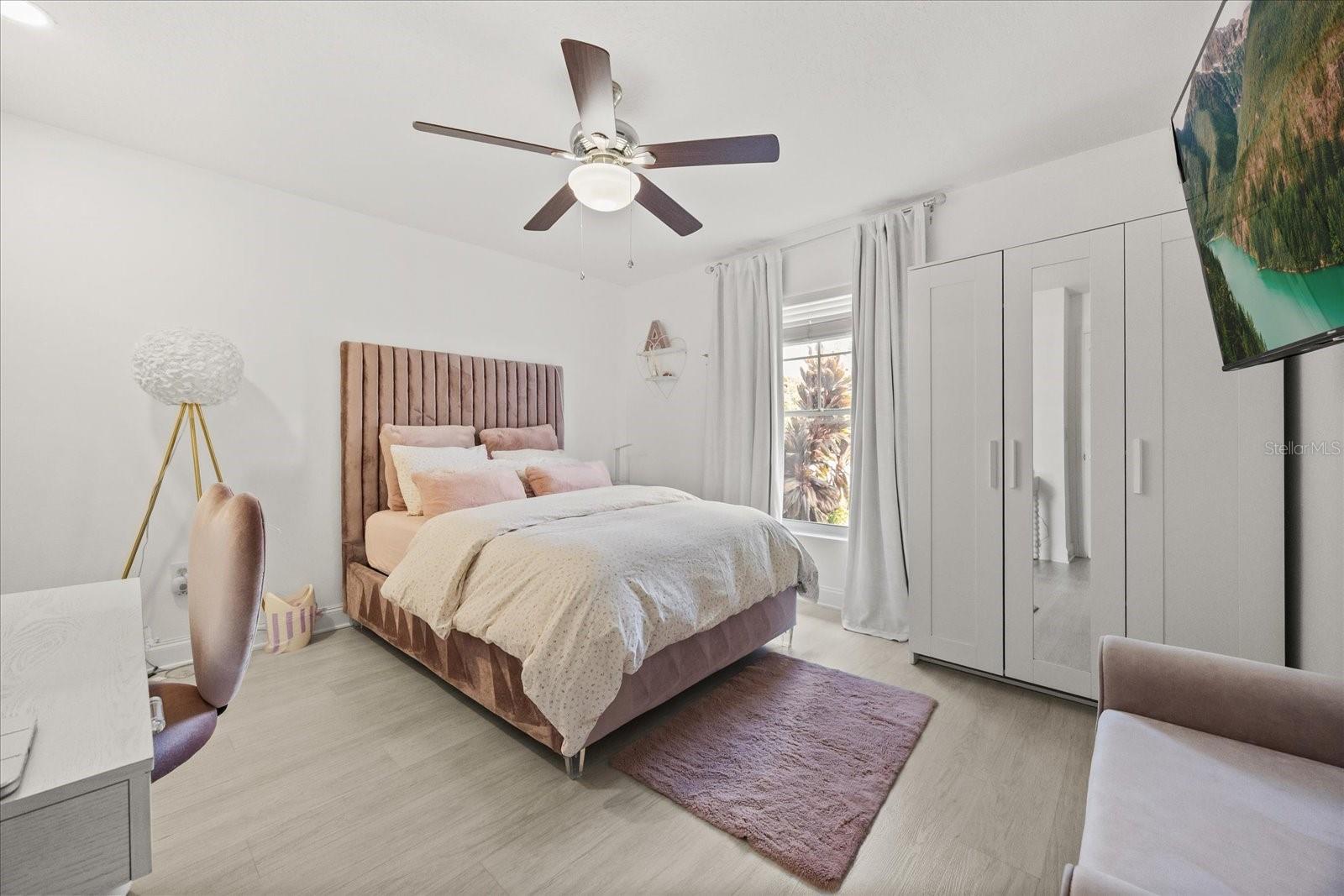 Image 25 of 40 For 8663 Nicolewood Court