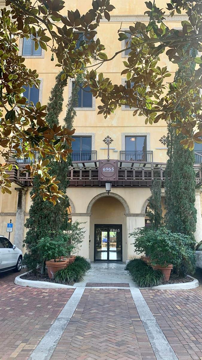 Image 2 of 11 For 6965 Piazza Grande Avenue 402-b