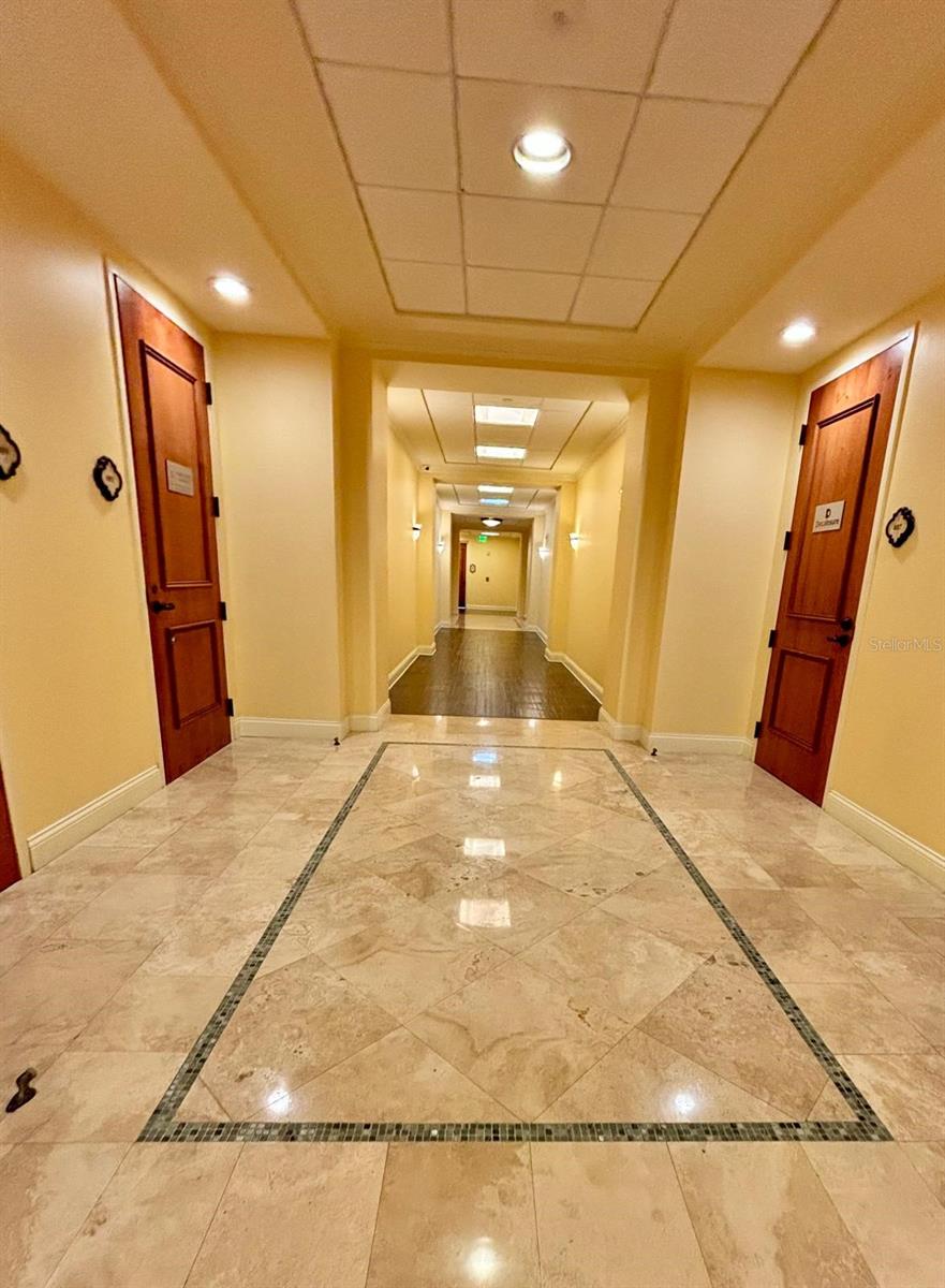 Image 7 of 11 For 6965 Piazza Grande Avenue 402-b