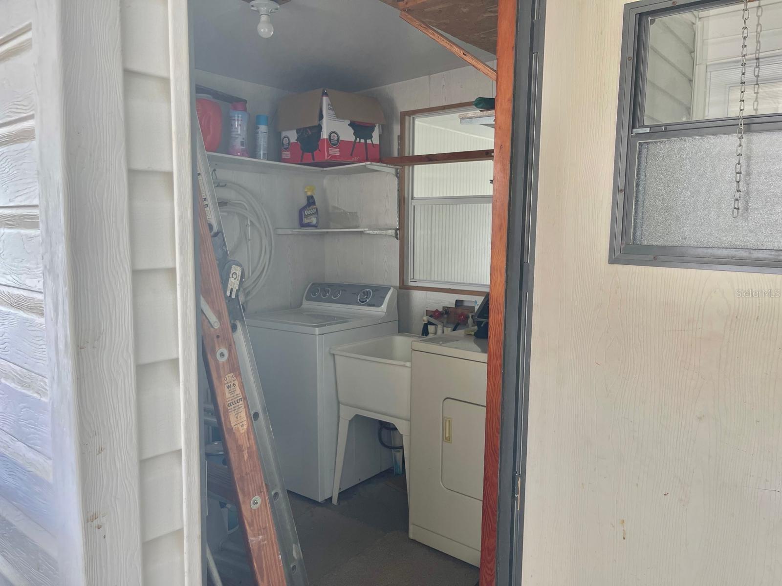 Image 21 of 27 For 50989 Highway 27 156