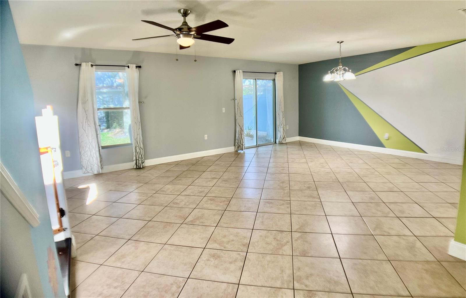 Image 11 of 27 For 1053 Chalcedony Street