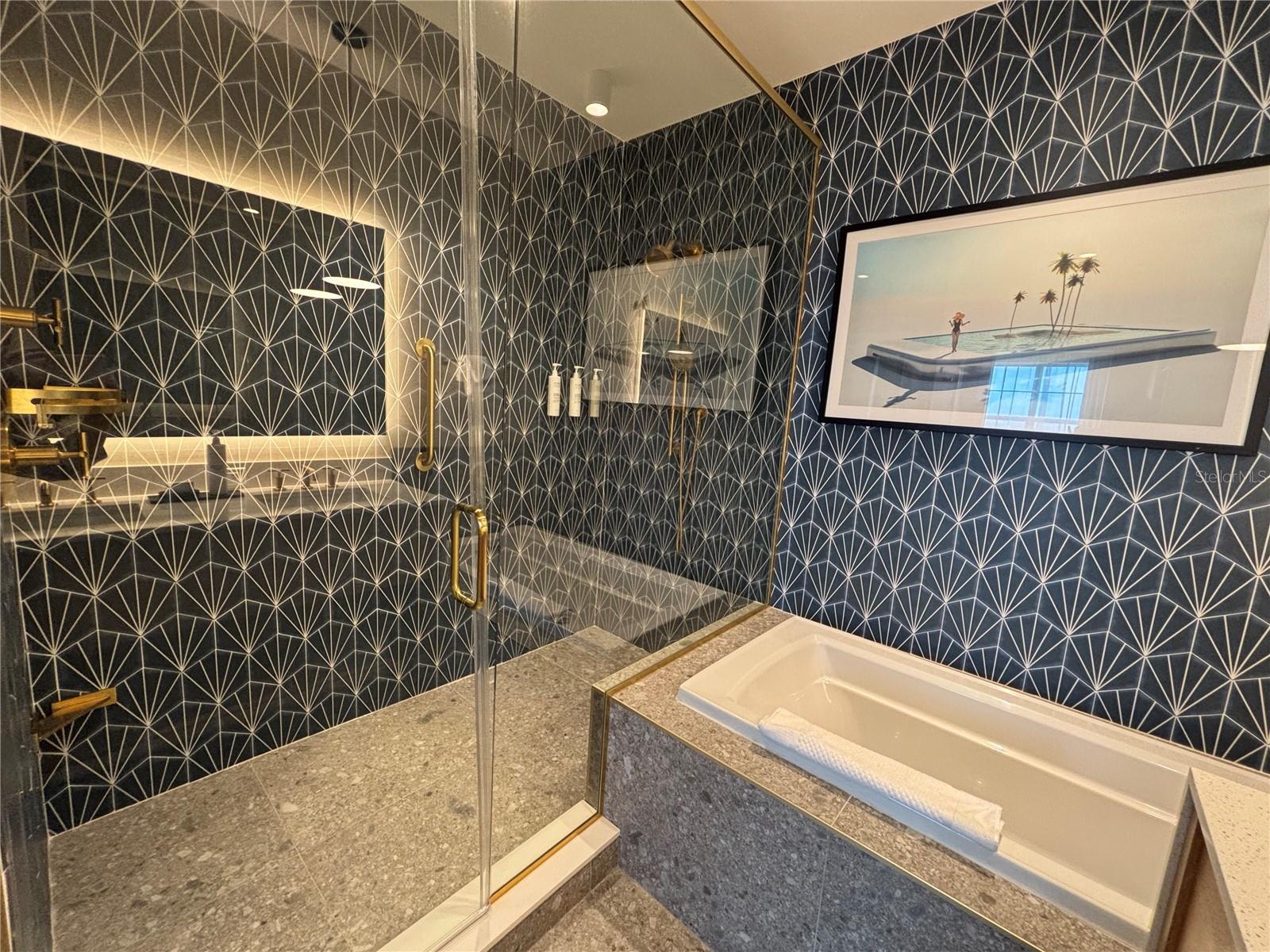 Image 25 of 39 For 3151 Sunset Walk Drive 506