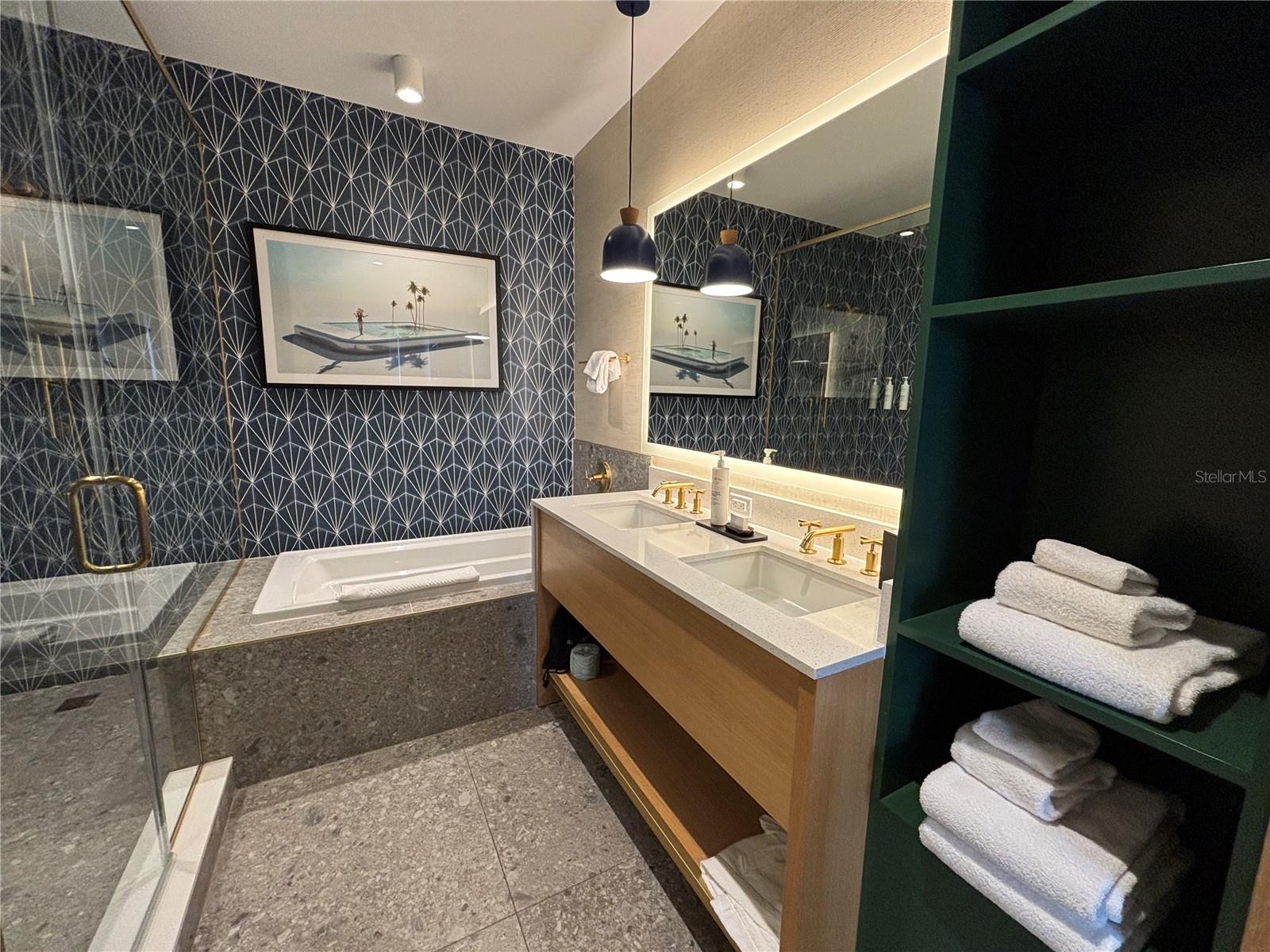 Image 26 of 39 For 3151 Sunset Walk Drive 506