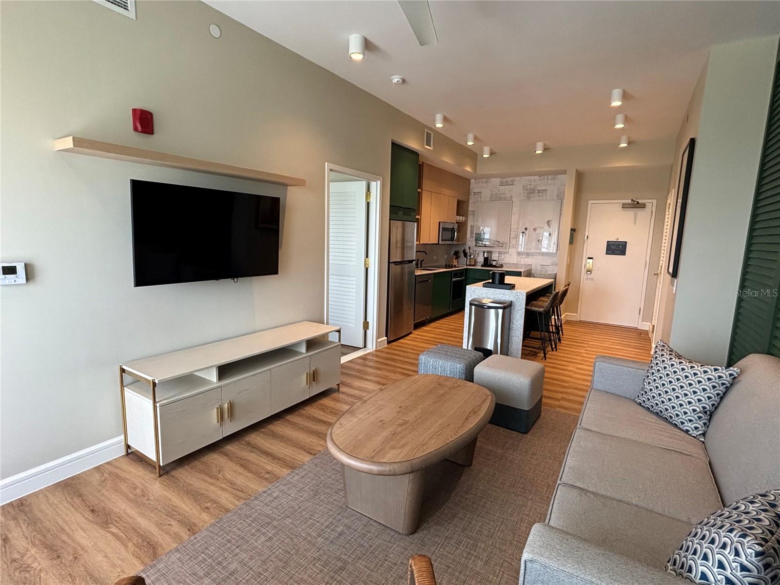 Image 29 of 39 For 3151 Sunset Walk Drive 506