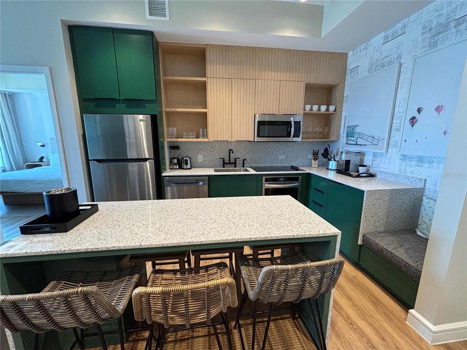 Image 7 of 39 For 3151 Sunset Walk Drive 506