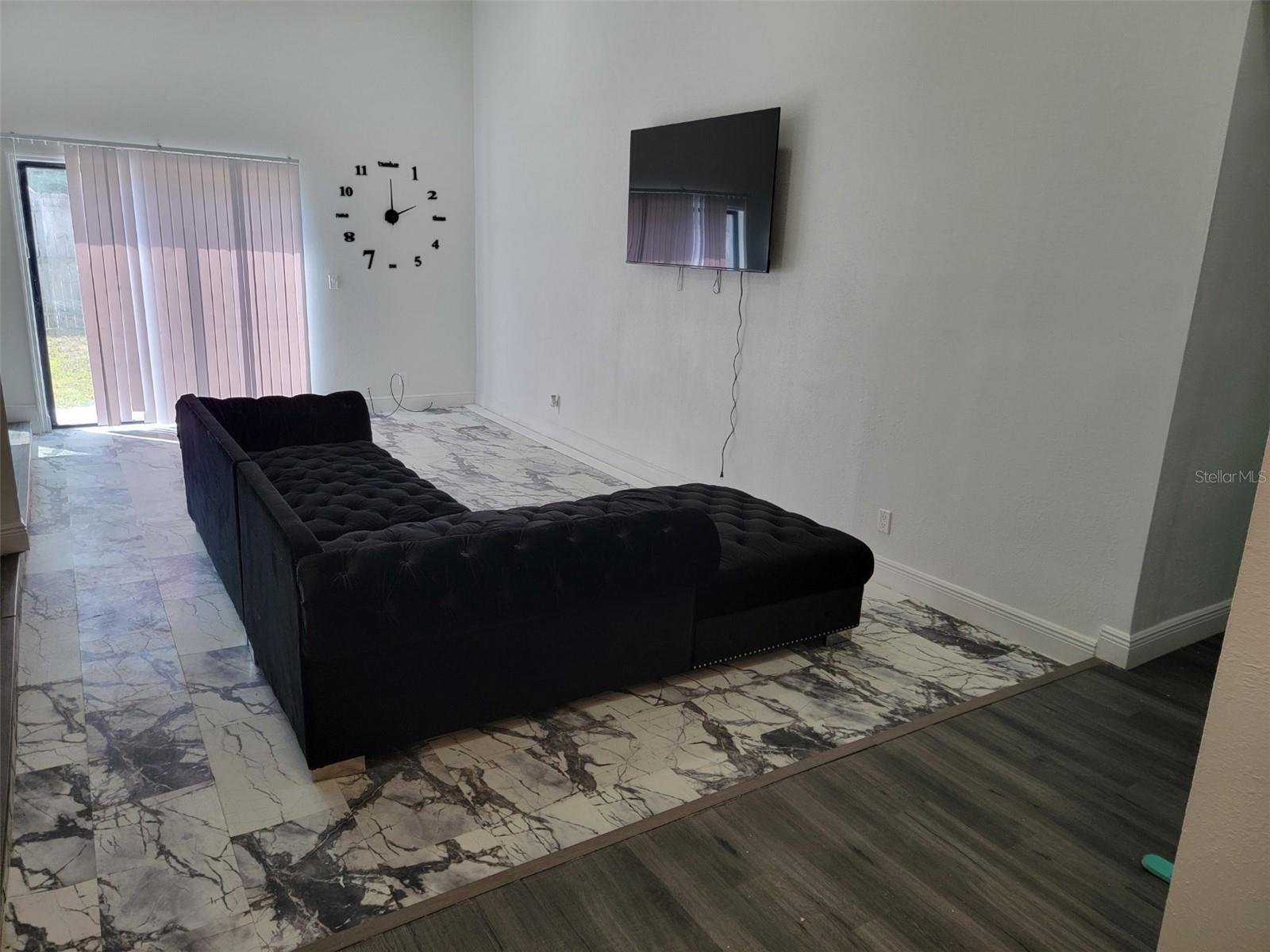 Image 2 of 11 For 8 Chip Court