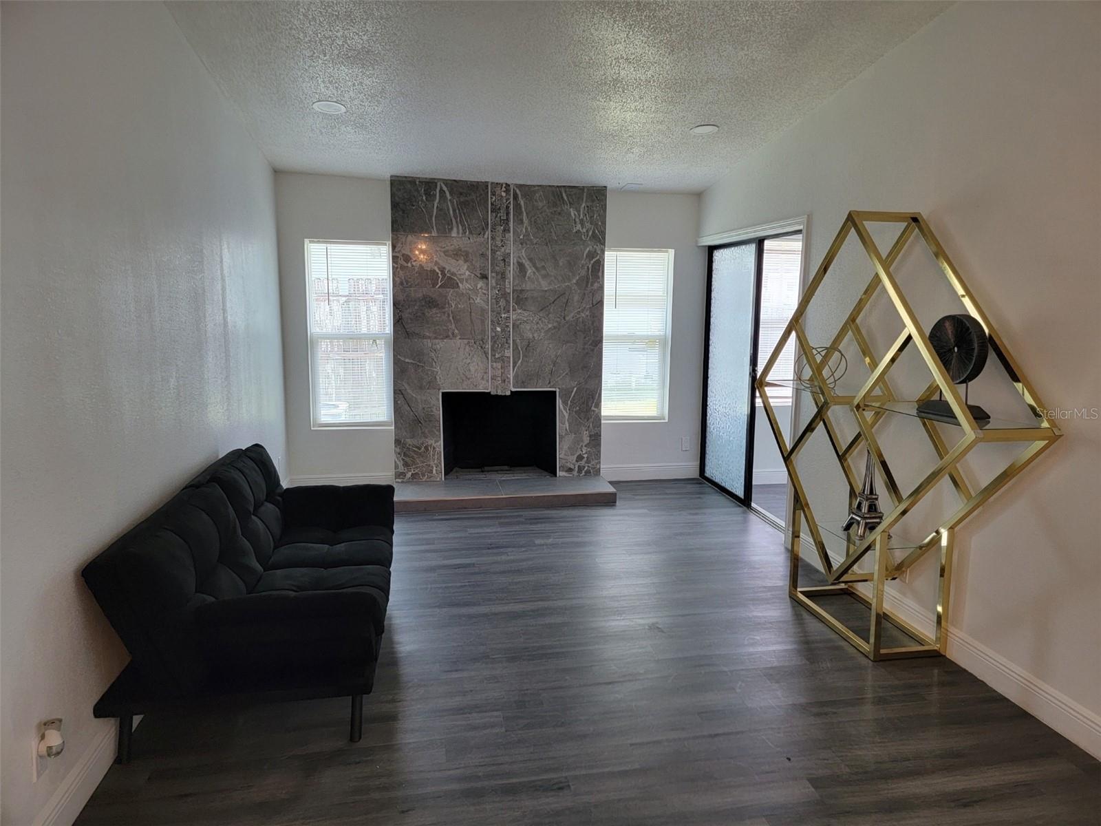 Image 3 of 11 For 8 Chip Court