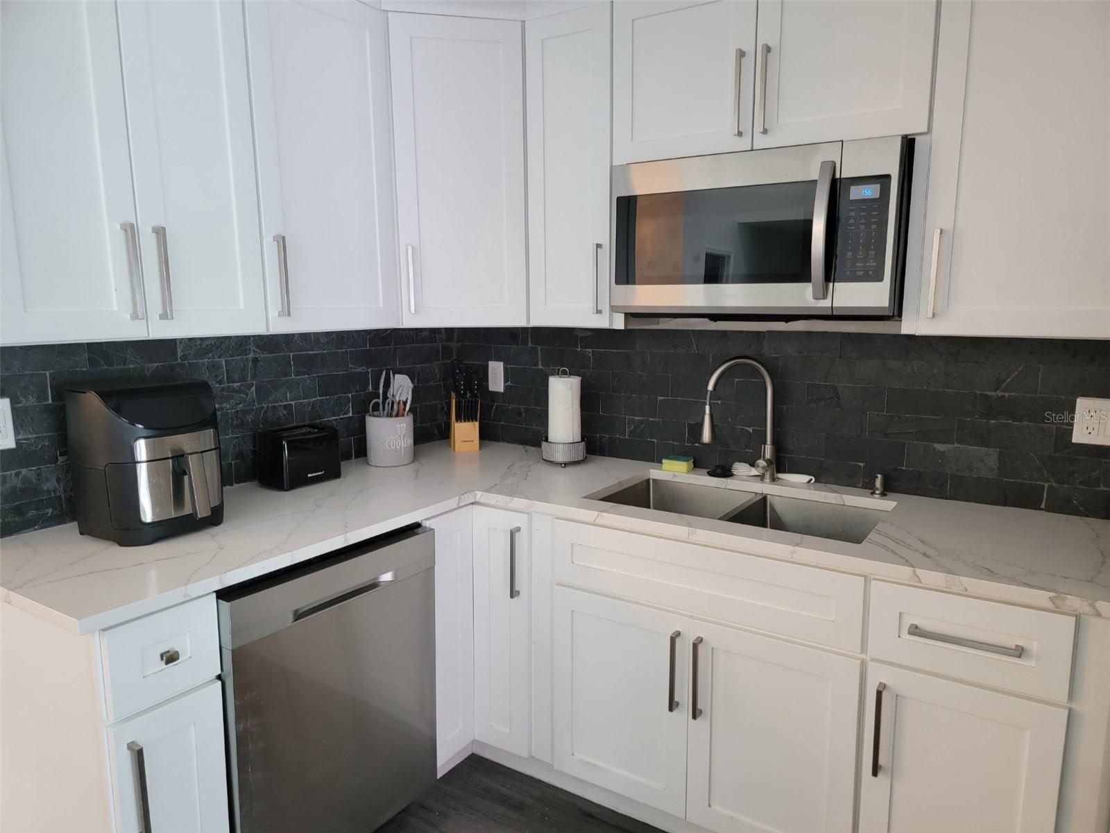 Image 4 of 11 For 8 Chip Court