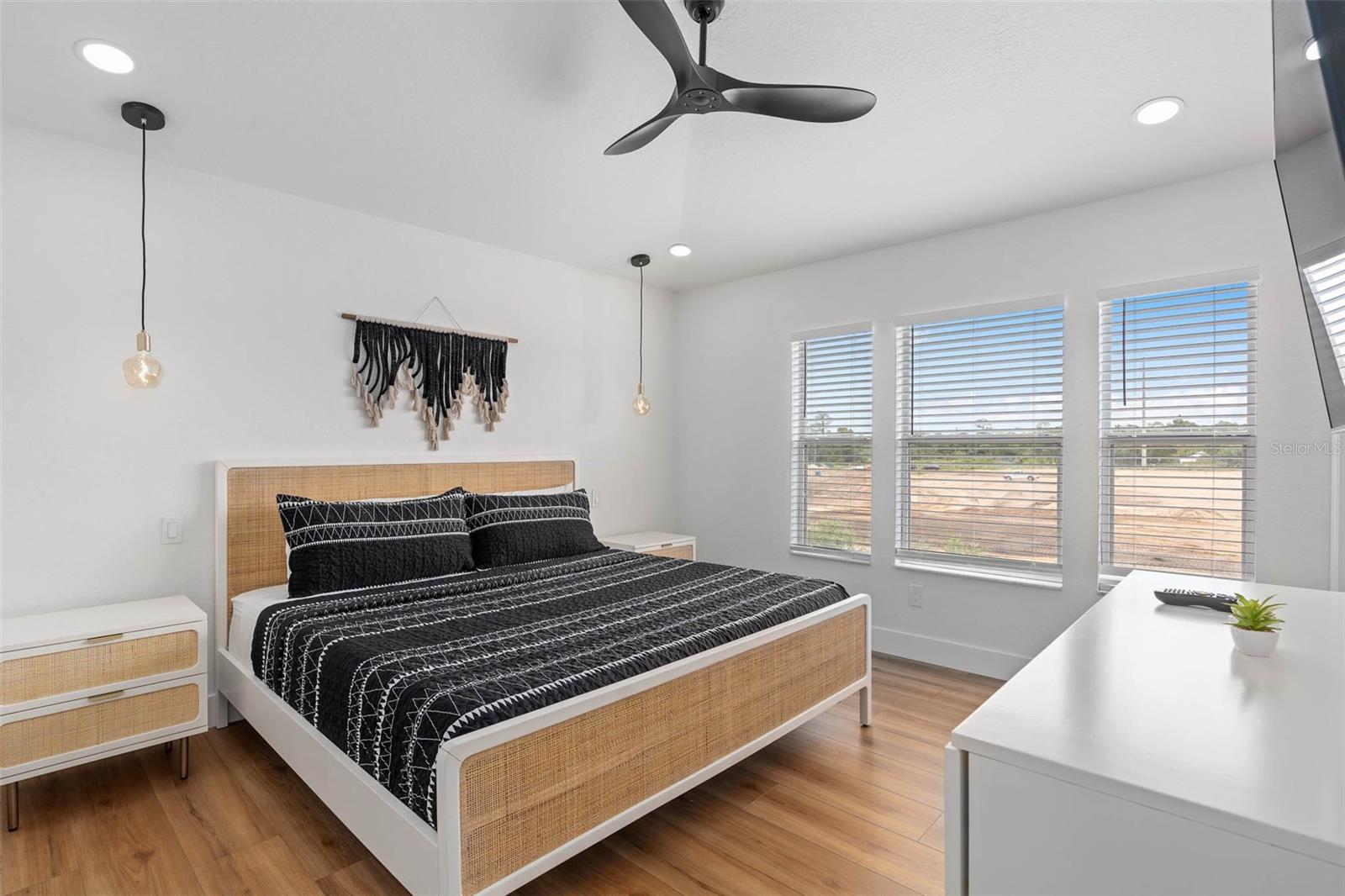 Image 18 of 46 For 2511 Maneshaw Lane