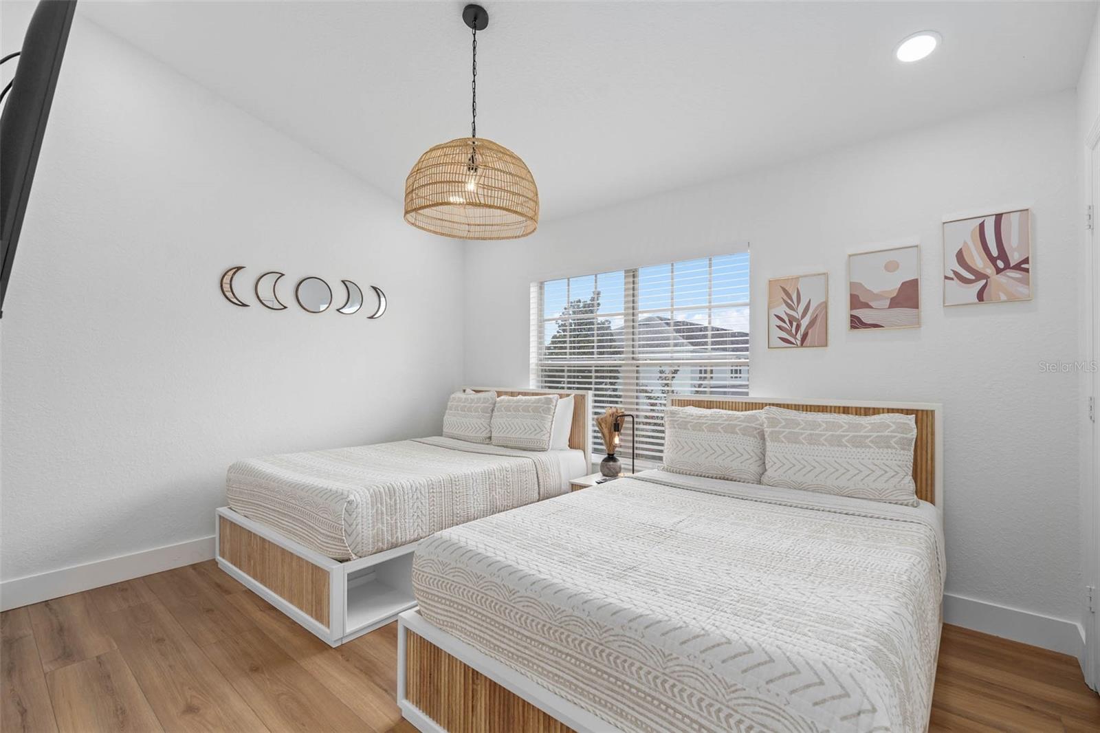 Image 23 of 46 For 2511 Maneshaw Lane