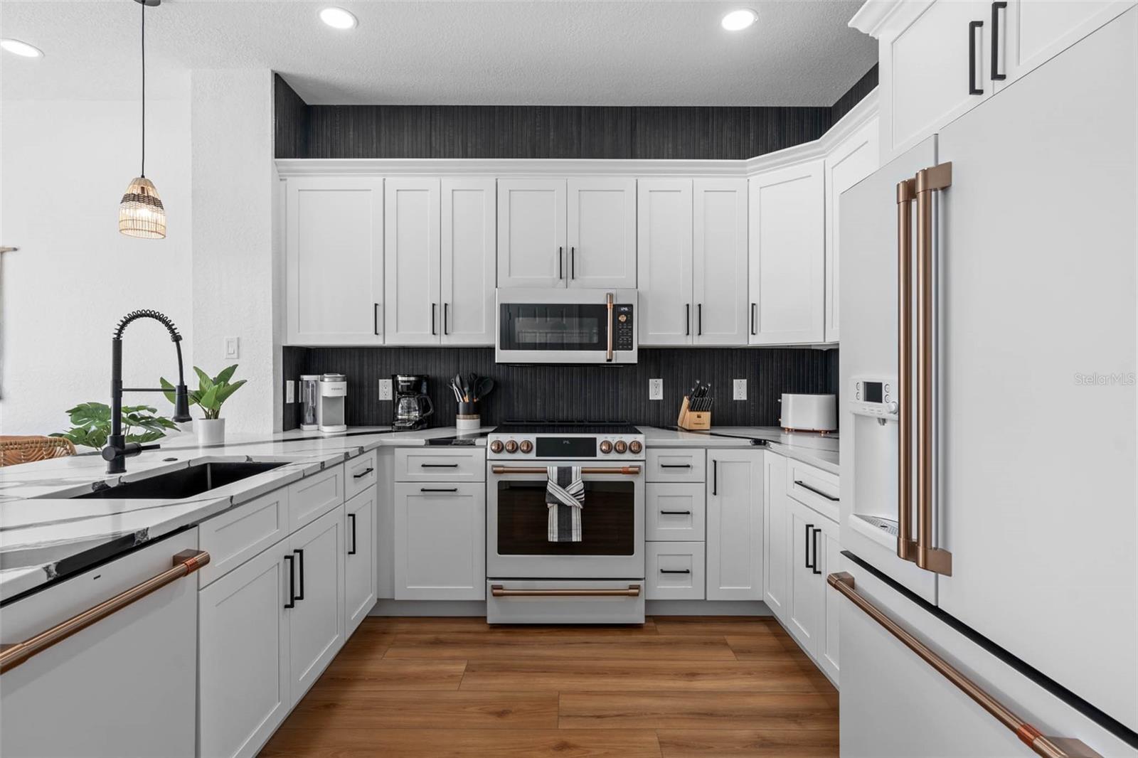 Image 5 of 46 For 2511 Maneshaw Lane