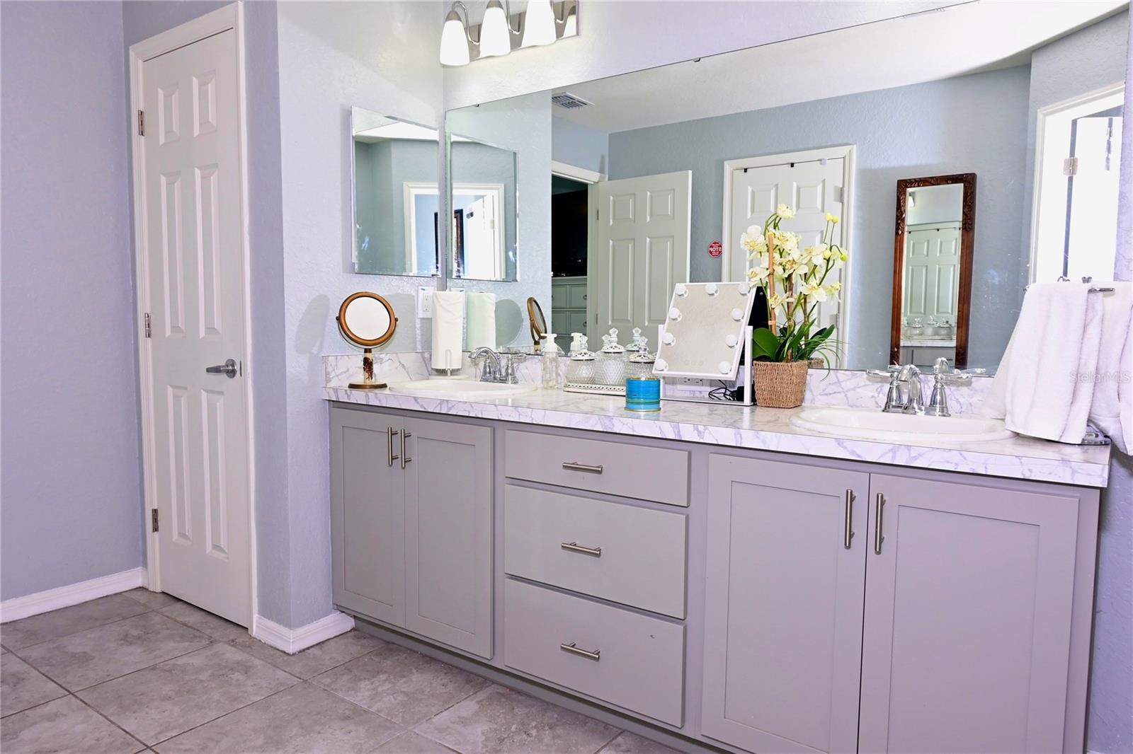 Image 22 of 25 For 891 Galloway Street