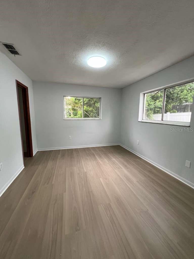 Image 9 of 11 For 6206 Dorset Road