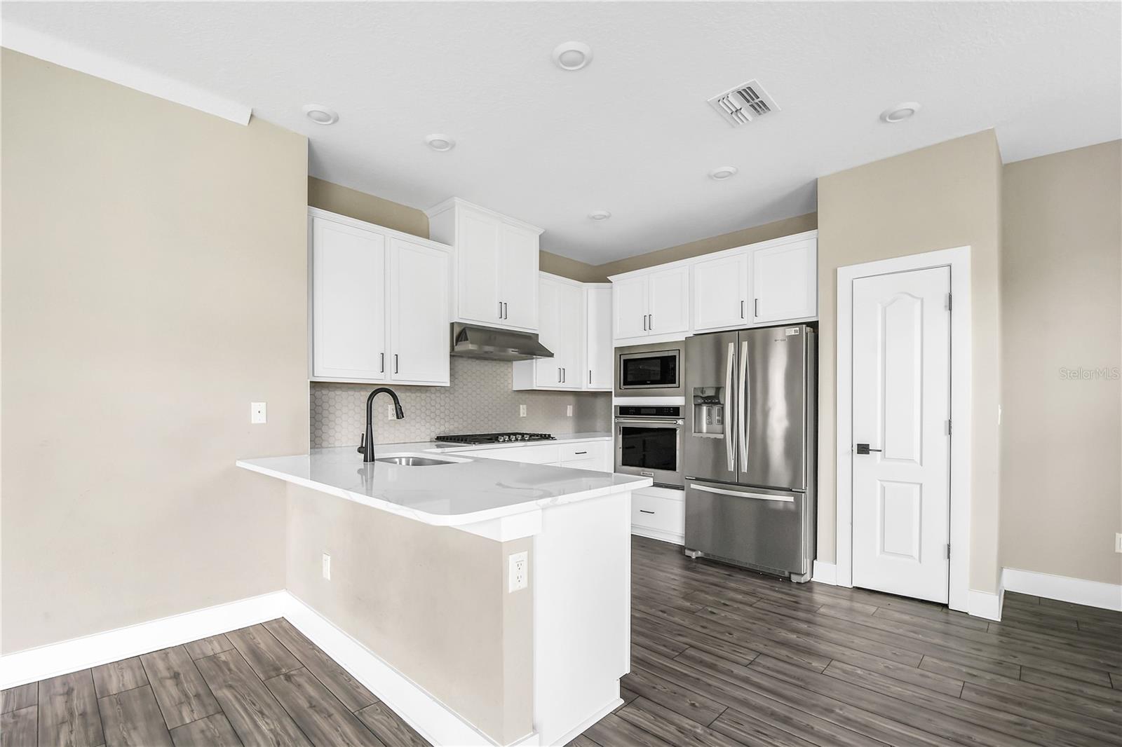 Image 7 of 23 For 7959 Rumney Lane