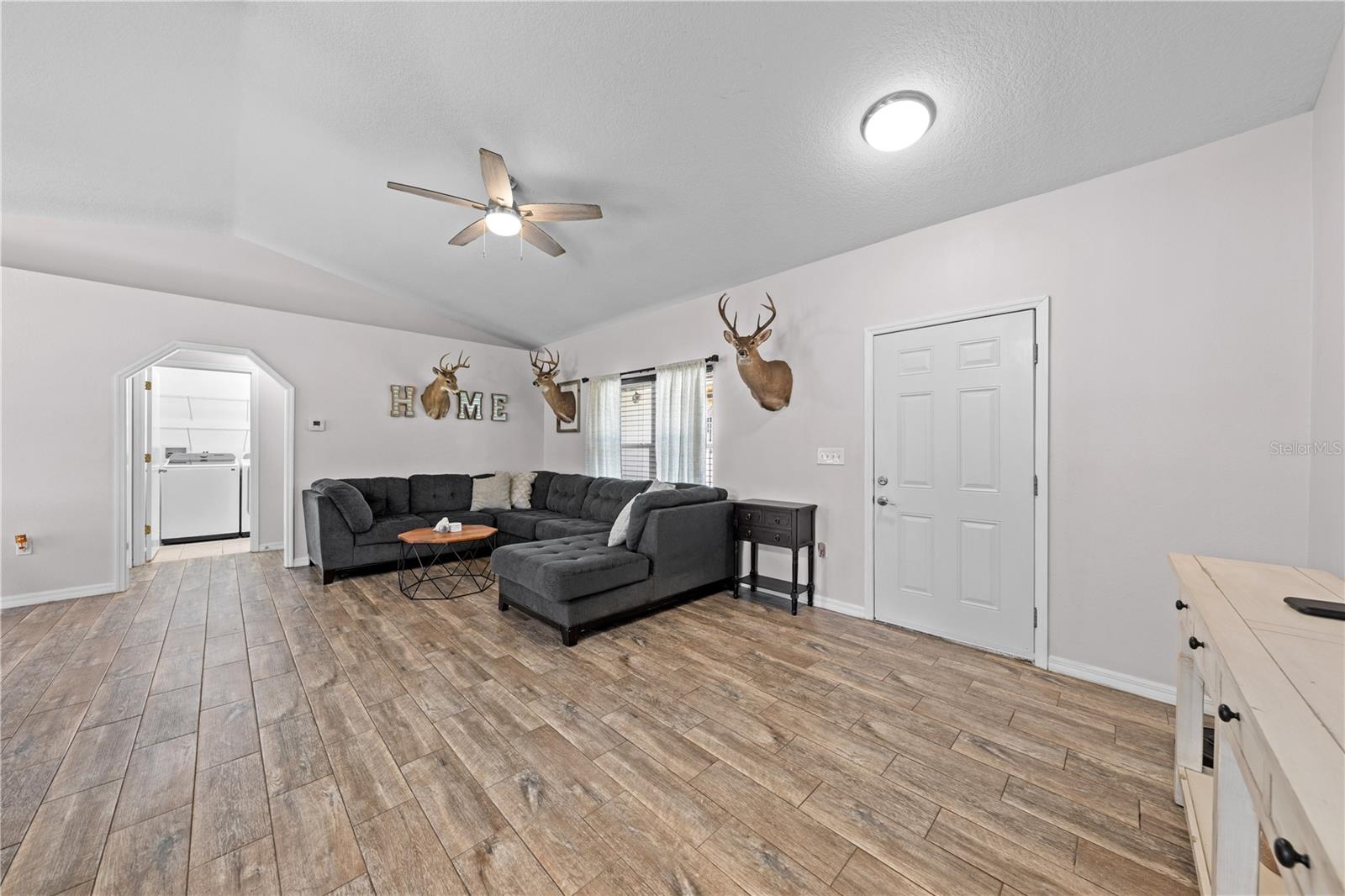 Image 10 of 43 For 3198 Cherokee Road