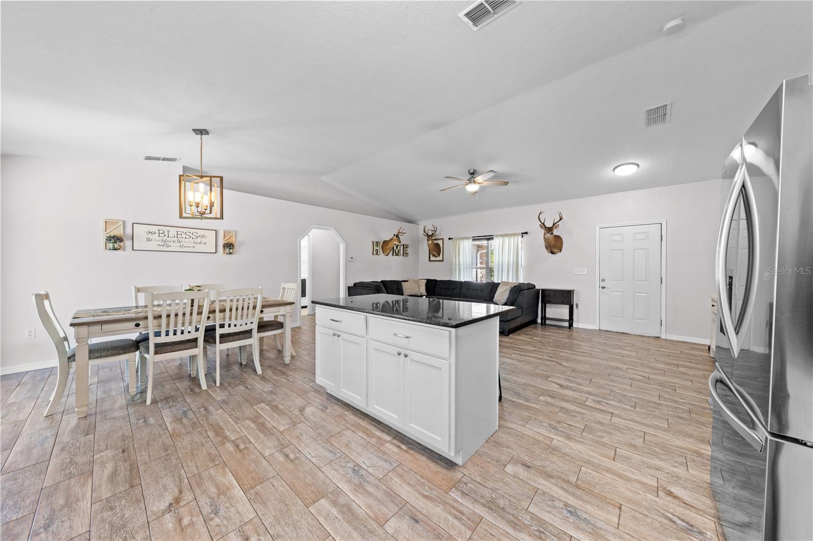 Image 13 of 43 For 3198 Cherokee Road